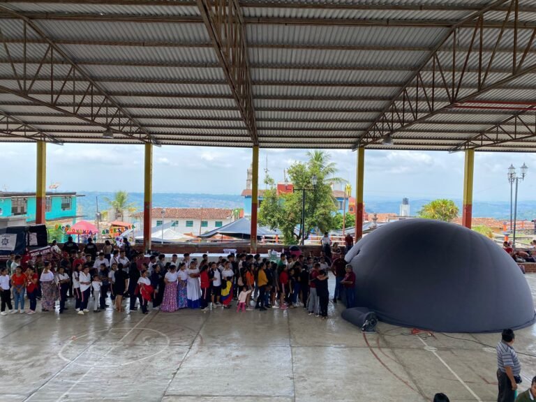 visita en la junta Auxiliar de Tetelilla de Miguel Islas en Tuzamapan de Galeana, Puebla.