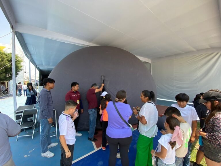 Visita en el Instituto interactivo Alfred Binet, San Andrés Cholula, Puebla.